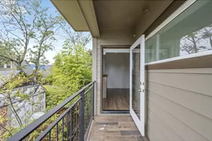 5321 NE Irving St, Portland, OR 97213 - Photo 8