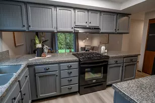 11481 SE Falbrook Dr, Clackamas, OR 97015 - Photo 12