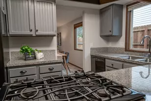 11481 SE Falbrook Dr, Clackamas, OR 97015 - Photo 14