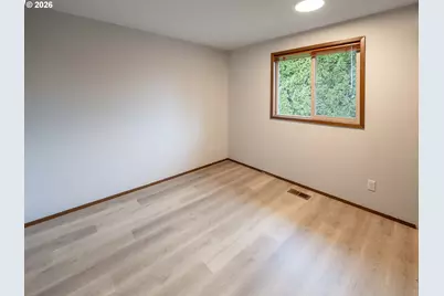 11481 SE Falbrook Dr, Clackamas, OR 97015 - Photo 28