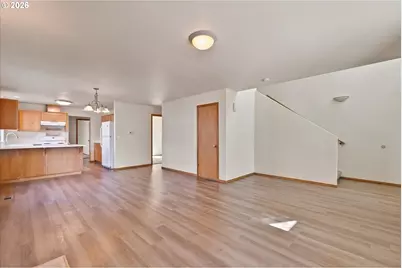5419 N Yale St, Portland, OR 97203 - Photo 6