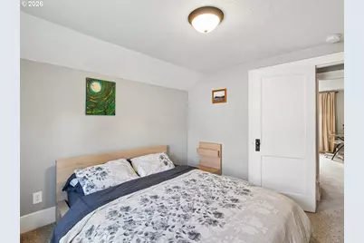 1335 NE 19th St, Salem, OR 97301 - Photo 24