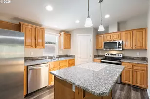 66017 N Bay Rd, North Bend, OR 97459 - Photo 10