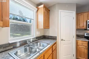 66017 N Bay Rd, North Bend, OR 97459 - Photo 12