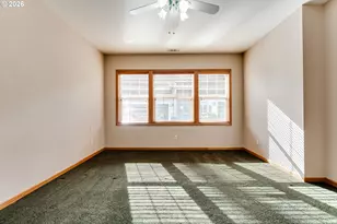 2099 Lake Shore Dr, Eugene, OR 97408 - Photo 16