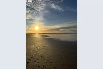 624 S Dolphin St S, Rockaway Beach, OR 97136 - Photo 18