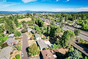 15928 NE Rose Pkwy, Portland, OR 97230 - Photo 36