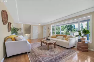 15928 NE Rose Pkwy, Portland, OR 97230 - Photo 2