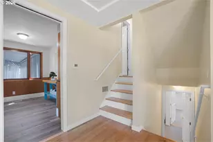 15928 NE Rose Pkwy, Portland, OR 97230 - Photo 10