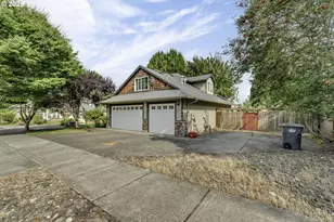 1175 NE Irene Ct, Hillsboro, OR 97124 - Photo 30