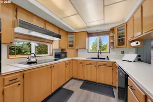 642 Terrace Ln, Sutherlin, OR 97479 - Photo 10