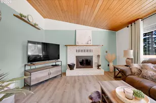 642 Terrace Ln, Sutherlin, OR 97479 - Photo 4