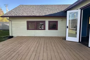 1335 7th St, Florence, OR 97439 - Photo 24