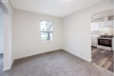 1305 S 2nd St, Lebanon, OR 97355 - Photo 6