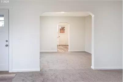 1305 S 2nd St, Lebanon, OR 97355 - Photo 10