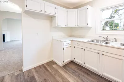 1305 S 2nd St, Lebanon, OR 97355 - Photo 14