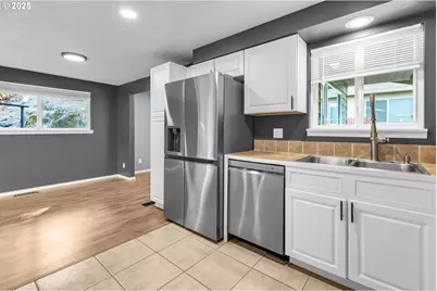 1002 N 1st St, Kalama, WA 98625 - Photo 14