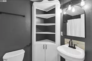 1002 N 1st St, Kalama, WA 98625 - Photo 30