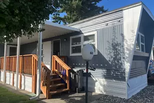 16901 SE Division St, Portland, OR 97236 - Photo 2