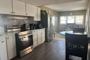 16901 SE Division St, Portland, OR 97236 - Photo 4