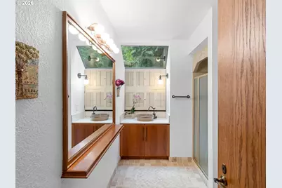 5822 SW Sheridan Ct, Portland, OR 97221 - Photo 16