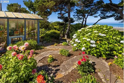 7088 NW Pacific Coast Hwy, Seal Rock, OR 97376 - Photo 30