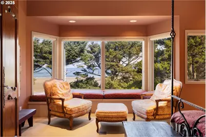 7088 NW Pacific Coast Hwy, Seal Rock, OR 97376 - Photo 14