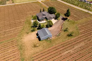 20700 SE Cherry Blossom Ln, Amity, OR 97101 - Photo 4