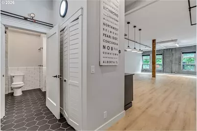 725 NW Flanders St #304, Portland, OR 97209 - Photo 10