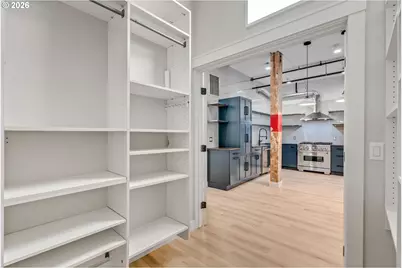 725 NW Flanders St #304, Portland, OR 97209 - Photo 18