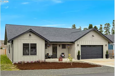 1054 Picture Pl, Gearhart, OR 97138 - Photo 2