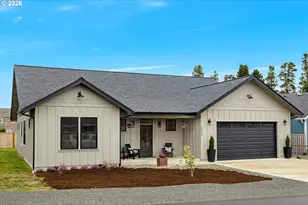 1054 Picture Pl, Gearhart, OR 97138 - Photo 2