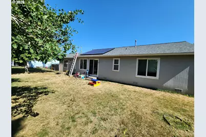 249 S Magnolia St, Cornelius, OR 97113 - Photo 16