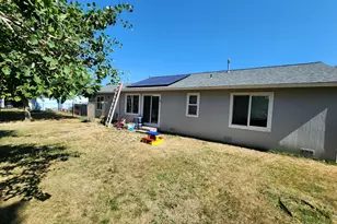 249 S Magnolia St, Cornelius, OR 97113 - Photo 16