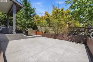 1433 SW Hume Ct, Portland, OR 97219 - Photo 28