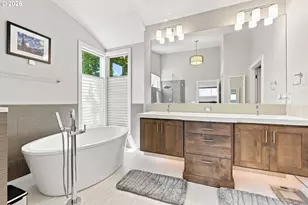 1433 SW Hume Ct, Portland, OR 97219 - Photo 14