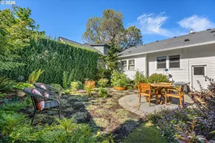 1030 NE Floral Pl, Portland, OR 97232 - Photo 36