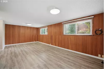 1490 W 26th Ave, Eugene, OR 97405 - Photo 32