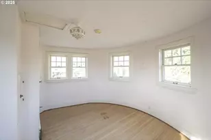 3880 NE Wistaria Dr, Portland, OR 97212 - Photo 24