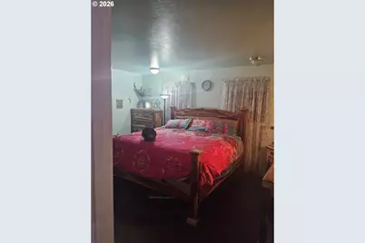 5829 Cheyne Ave, Klamath Falls, OR 97603 - Photo 4