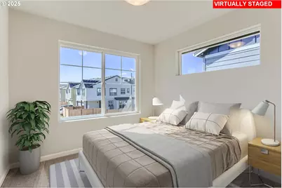 8273 SE Crescent Dr, Hillsboro, OR 97123 - Photo 4