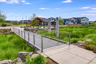 8273 SE Crescent Dr, Hillsboro, OR 97123 - Photo 16