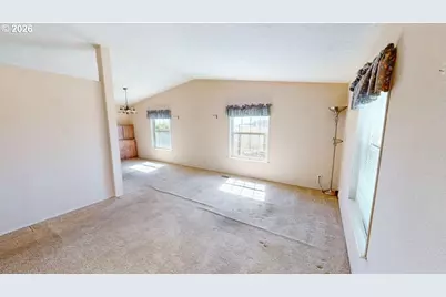 94120 Strahan St #113, Gold Beach, OR 97444 - Photo 8