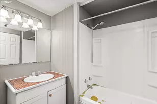 2145 31st St, Springfield, OR 97477 - Photo 12