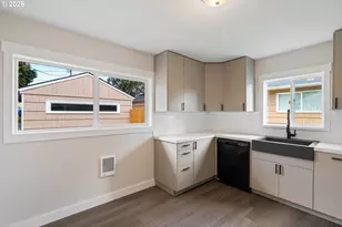 1811 15th Ave, Longview, WA 98632 - Photo 8