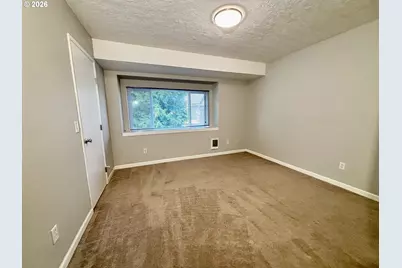 2058 NE Hogan Dr, Gresham, OR 97030 - Photo 16