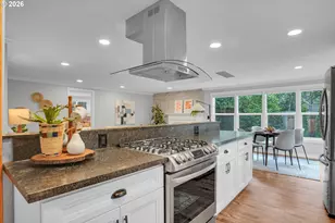 14890 SW Village Ln, Beaverton, OR 97007 - Photo 20