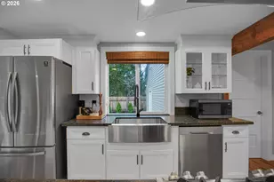 14890 SW Village Ln, Beaverton, OR 97007 - Photo 18