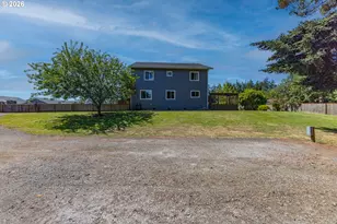 1602 Ash St, North Bend, OR 97459 - Photo 44