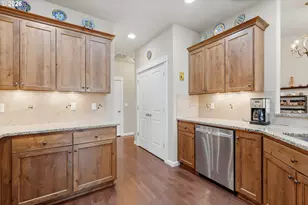 2674 NW Mt Ashland Dr, McMinnville, OR 97128 - Photo 16